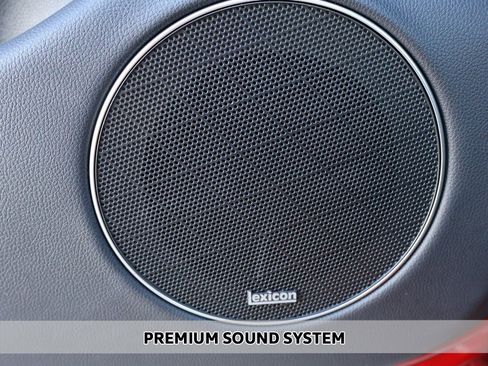 Used 2023 Genesis GV70 2.5T w/ Advanced Package image 5