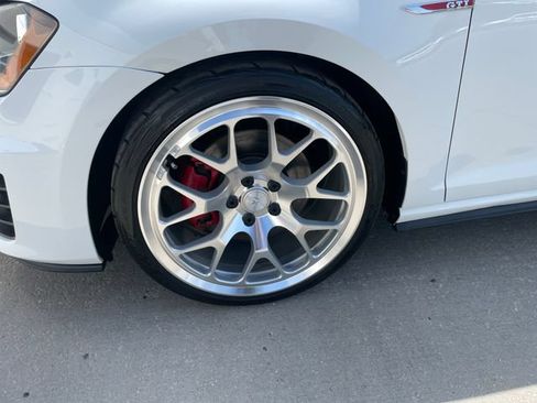 Used 2017 Volkswagen GTI S FWD image 28