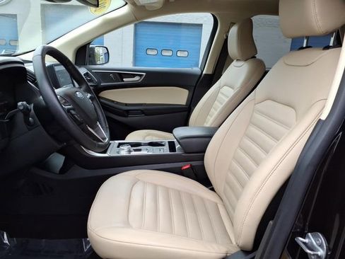 Used 2023 Ford Edge SEL AWD/4WD image 9