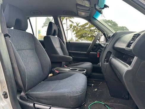 Used 2006 Honda CR-V LX image 9