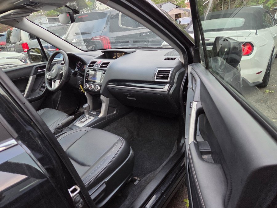Used 2017 Subaru Forester 2.5i Limited AWD/4WD image 2