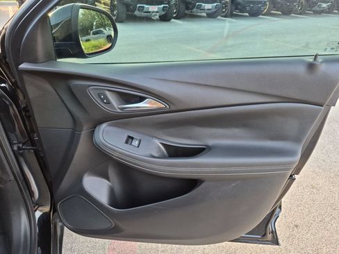 Used 2023 Buick Encore GX Preferred FWD image 36