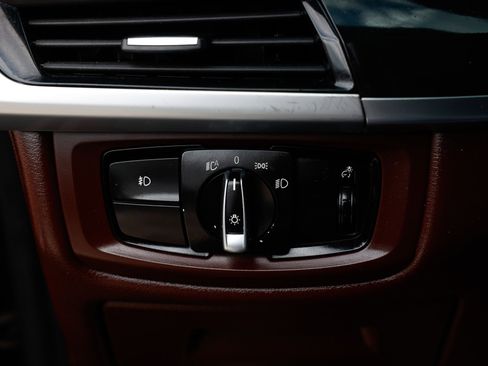 Used 2017 BMW X5 xDrive40e image 56