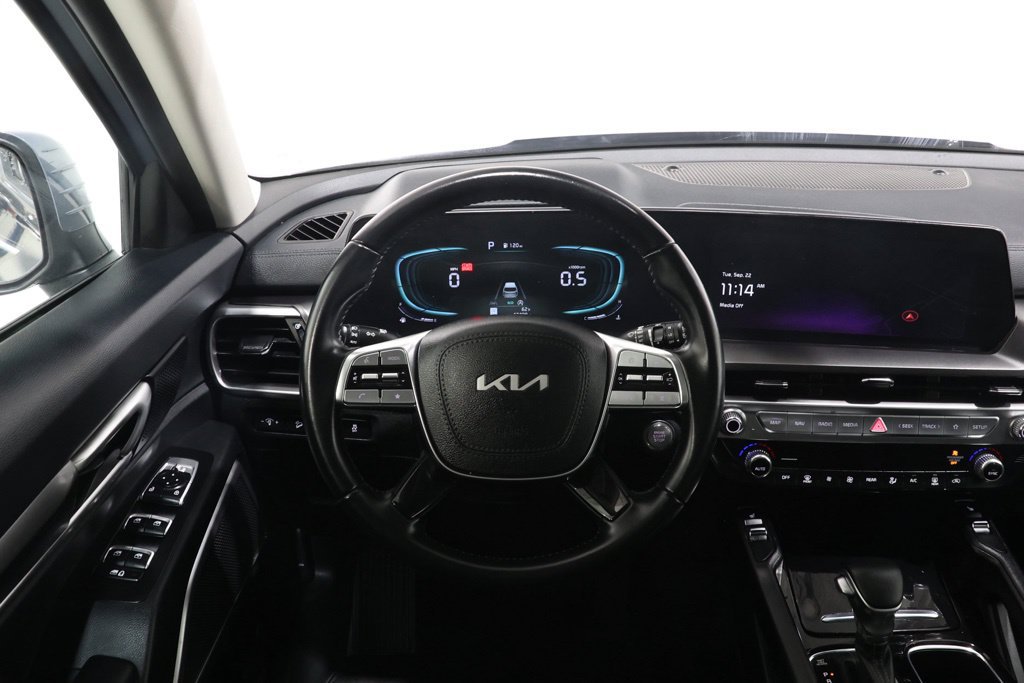 Used 2025 Kia Telluride S AWD/4WD image 14