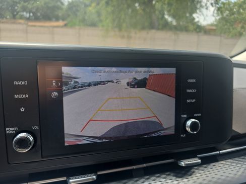 Certified 2024 Kia Carnival LX FWD image 13