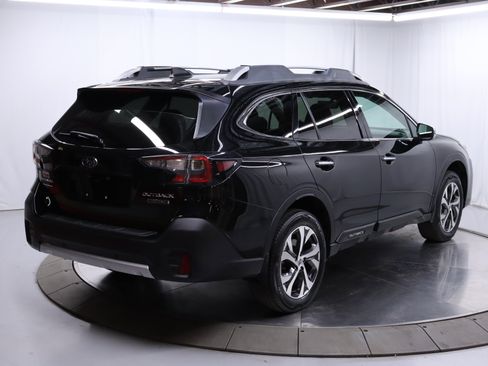 Used 2020 Subaru Outback Touring image 7