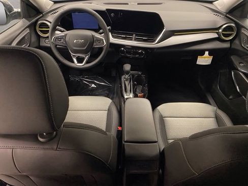 New 2026 Chevrolet Trax LT w/ Driver Confidence Package FWD image 34