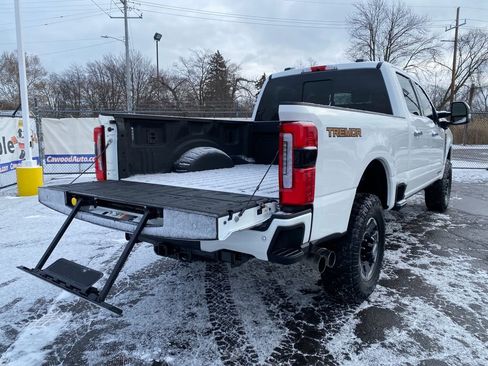 Used 2024 Ford F250 Platinum w/ Tremor Off-Road Package image 5