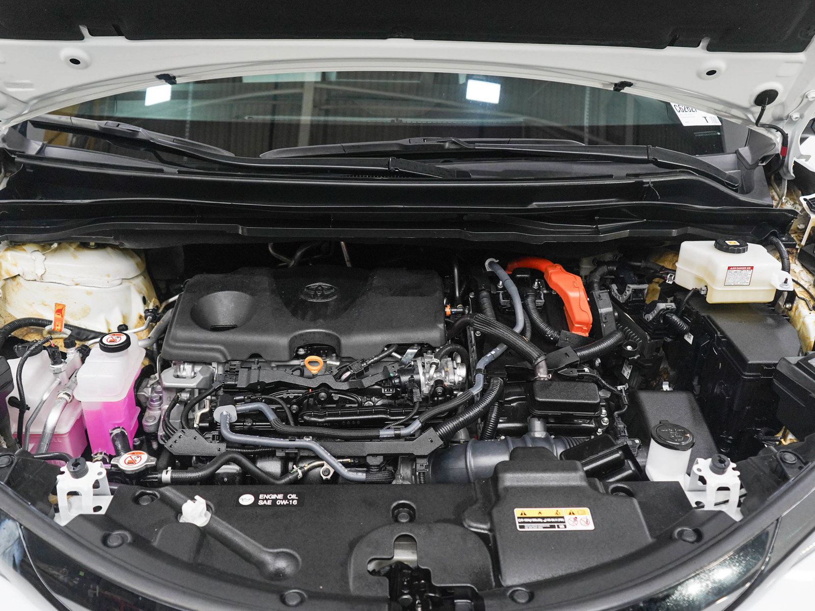 Used 2025 Toyota Sienna XSE AWD/4WD image 31