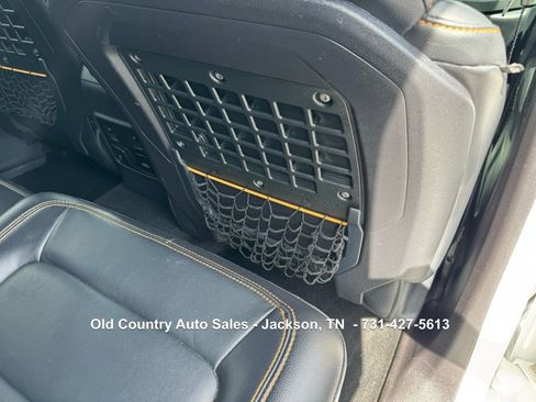 Used 2021 Ford Bronco Badlands image 34