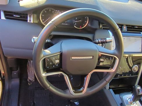 Certified 2022 Land Rover Discovery Sport S image 10