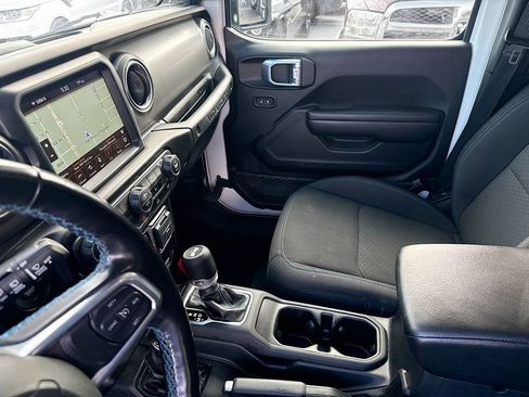 Used 2021 Jeep Wrangler Unlimited Rubicon 4xe w/ Cold Weather Group AWD/4WD image 26