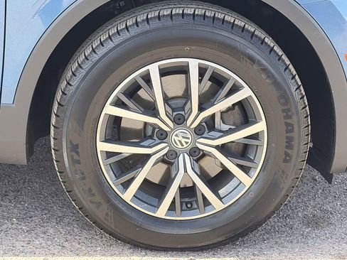 Used 2019 Volkswagen Tiguan S AWD/4WD image 9