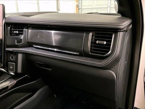 Used 2024 Ford F150 Lightning Platinum AWD/4WD image 15