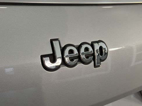 Used 2021 Jeep Grand Cherokee L Limited w/ Trailer Tow Group (B) AWD/4WD image 35