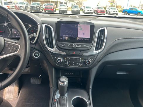 Used 2020 Chevrolet Equinox Premier image 19