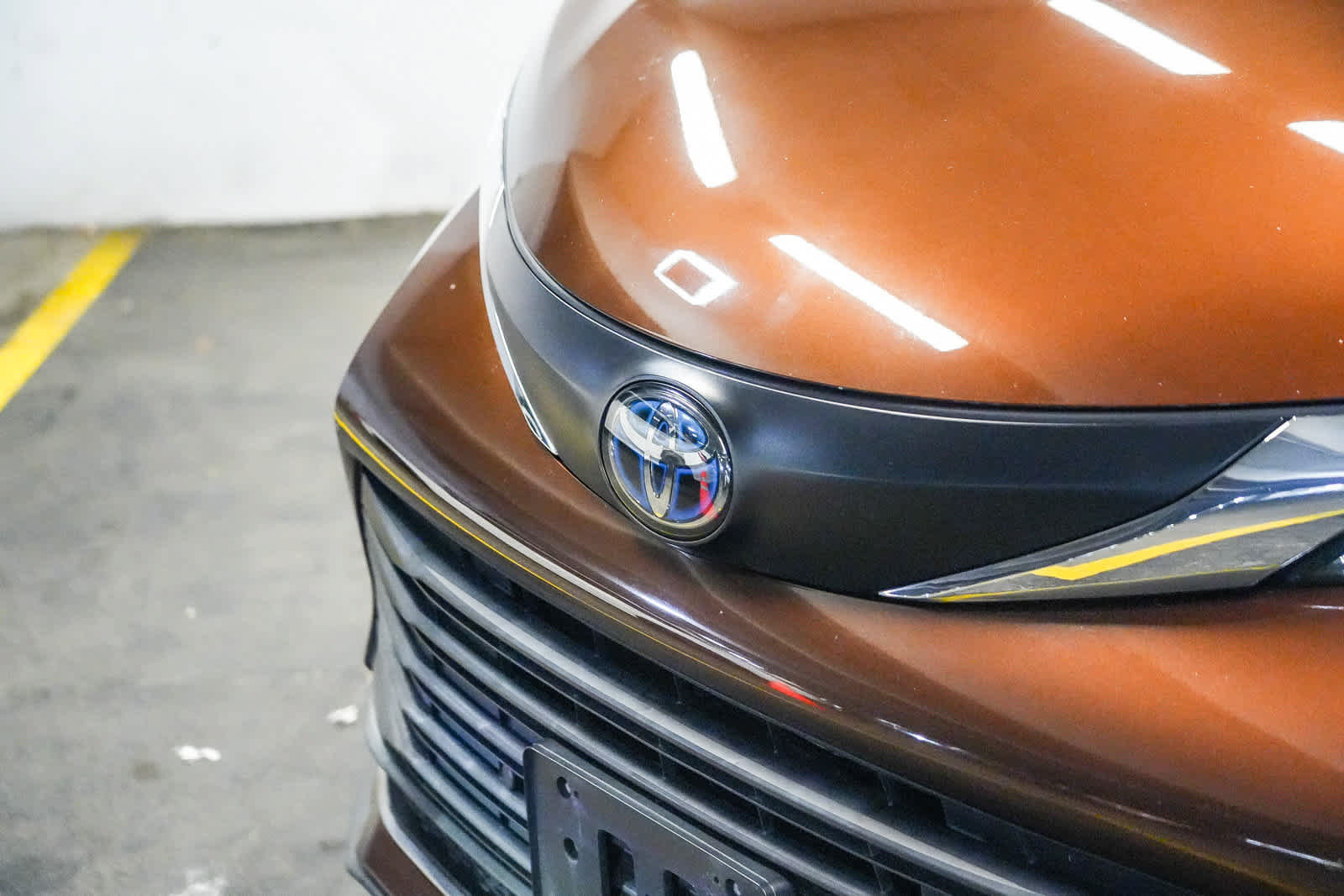 Used 2021 Toyota Sienna XLE AWD/4WD image 3
