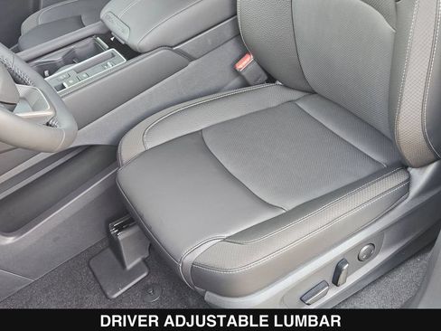 New 2026 Nissan Pathfinder SL FWD image 16