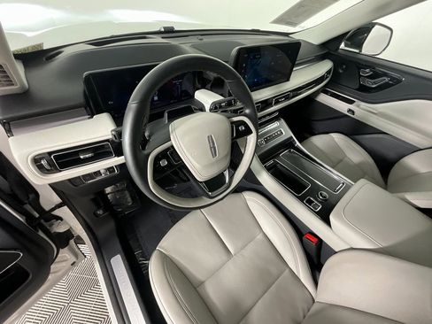 Used 2025 Lincoln Aviator 2WD w/ Equipment Group 101A image 15