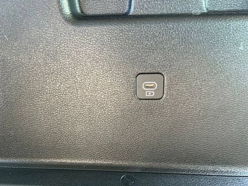 Used 2025 Kia Telluride S AWD/4WD image 22