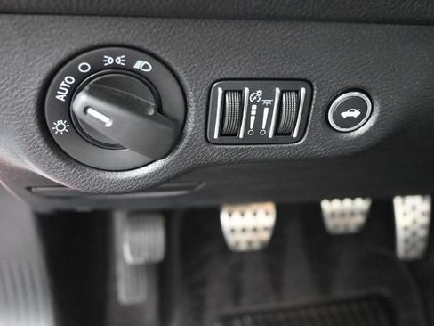 Used 2016 Dodge Challenger SRT Hellcat RWD image 21
