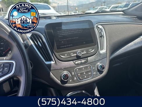 Used 2022 Chevrolet Malibu LT image 8