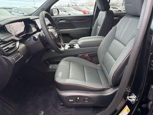 New 2026 GMC Acadia AT4 w/ Luxury Package AWD/4WD image 13