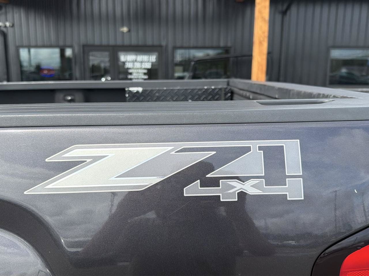 Used 2015 GMC Sierra 2500 Denali w/ Duramax Plus Package AWD/4WD image 20