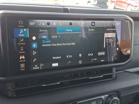 Used 2025 Jeep Wrangler Unlimited Rubicon 4xe w/ Safety Group image 16