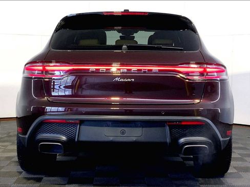 Certified 2024 Porsche Macan w/ Premium Plus Package AWD/4WD image 6
