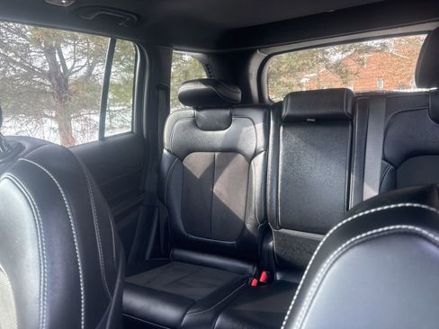 Used 2024 Jeep Grand Cherokee Altitude AWD/4WD image 27