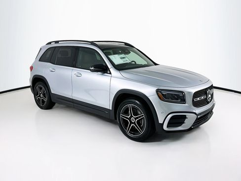 New 2026 Mercedes-Benz GLB 250 image 1