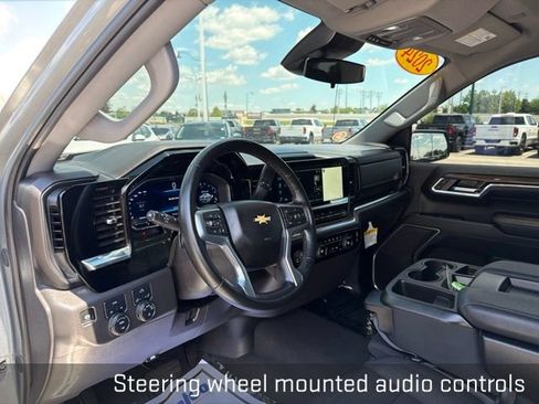 Used 2024 Chevrolet Silverado 1500 LT AWD/4WD image 19