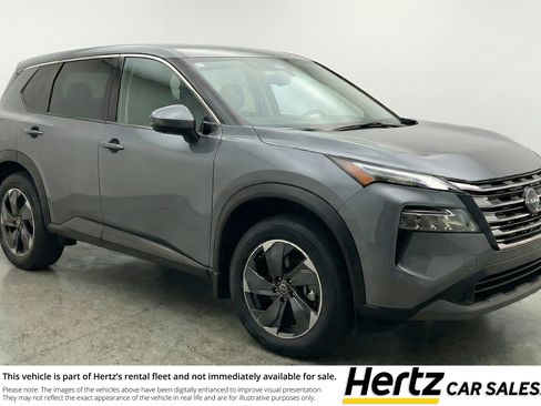 Used 2025 Nissan Rogue SV FWD image 1