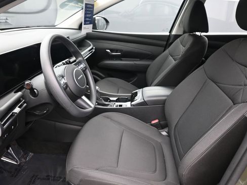 Certified 2026 Hyundai Tucson SE image 11