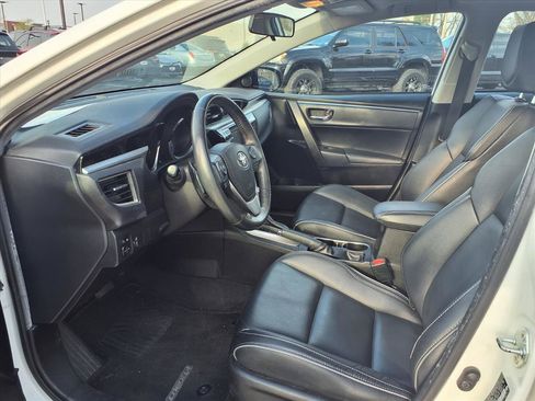 Used 2015 Toyota Corolla S Premium image 22