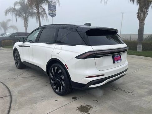 New 2026 Lincoln Nautilus Reserve w/ Jet Appearance Package image 3