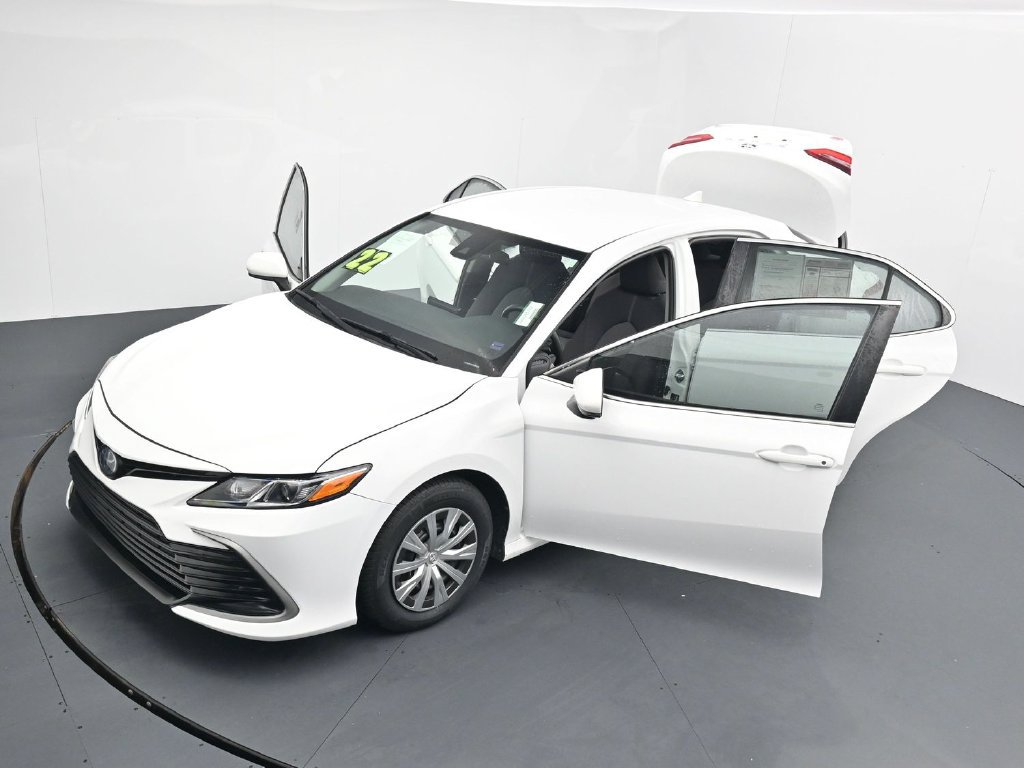 Used 2022 Toyota Camry LE FWD image 26