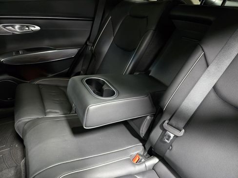 Used 2023 Genesis GV70 2.5T w/ Advanced Package image 35