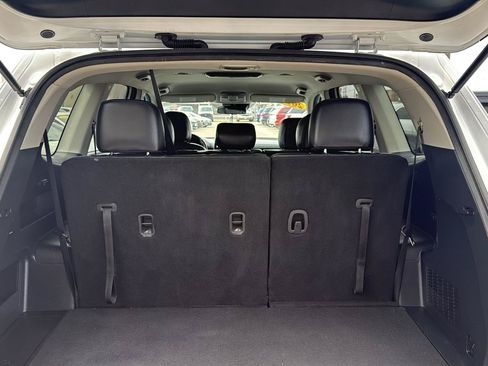 Used 2020 Kia Telluride LX FWD image 8