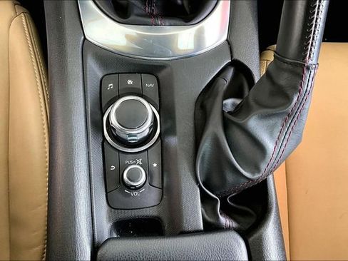 Used 2017 MAZDA MX-5 Miata RF Grand Touring image 20