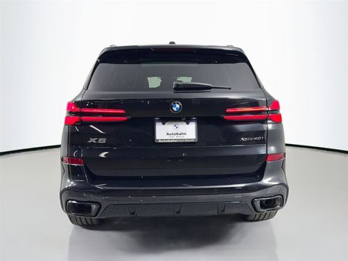 New 2026 BMW X5 xDrive40i w/ M Sport Package AWD/4WD image 7