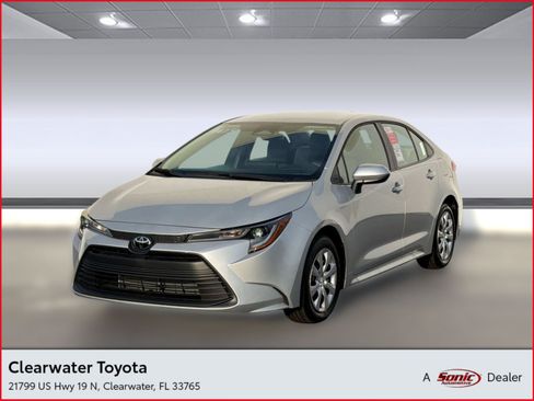 Used 2026 Toyota Corolla LE FWD image 1