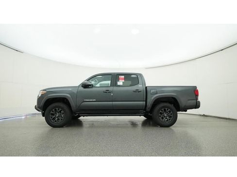 Used 2023 Toyota Tacoma SR5 w/ Technology Package image 20