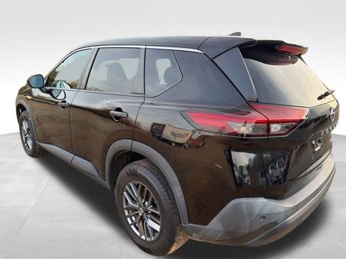 Used 2021 Nissan Rogue S image 5