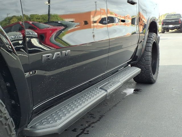 Used 2021 RAM 1500 Laramie AWD/4WD image 34