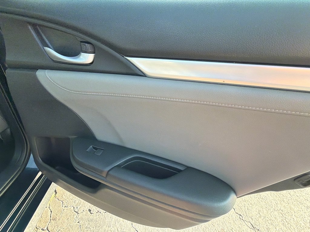 Used 2016 Honda Civic EX-L image 32