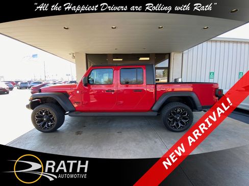 Used 2020 Jeep Gladiator Sport w/ Quick Order Package 24S image 9