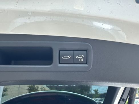 Used 2025 Lexus RX 350 FWD w/ Technology Package image 19