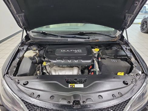 Used 2016 Chrysler 200 C w/ Premium Lighting Group image 45
